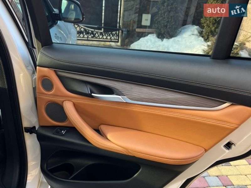 Внедорожник / Кроссовер BMW X6 2015 в Черновцах