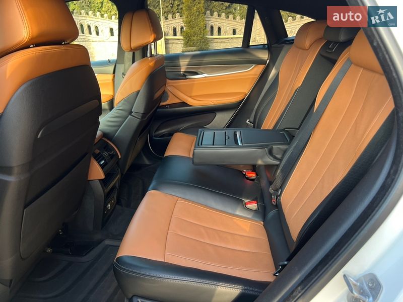 Внедорожник / Кроссовер BMW X6 2015 в Черновцах