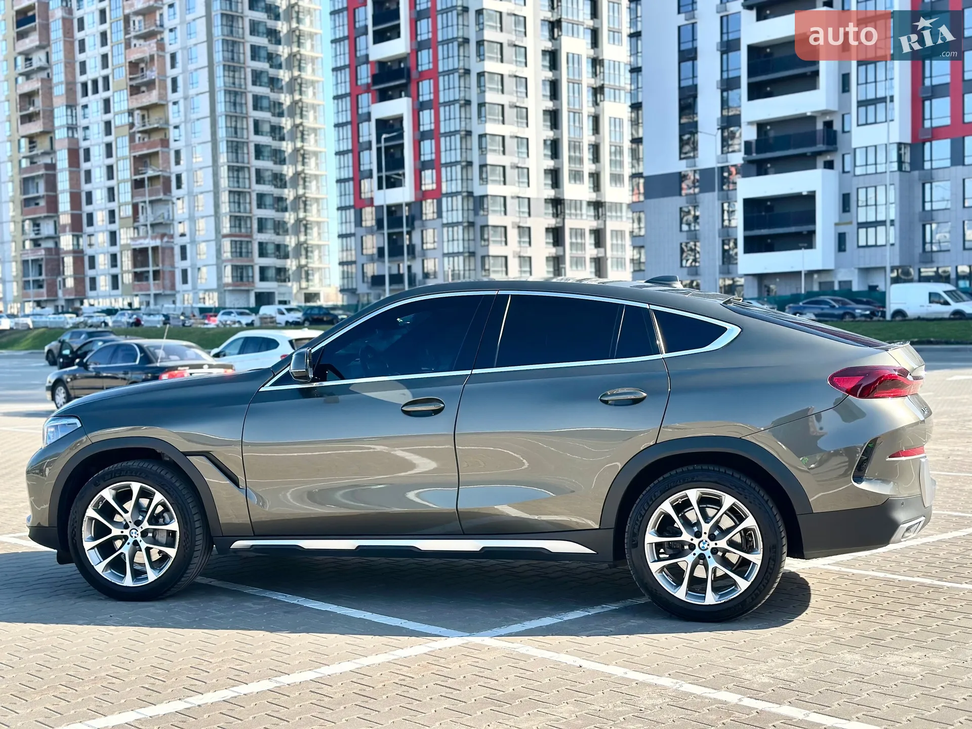 2021 BMW X6 - мініатюра 14