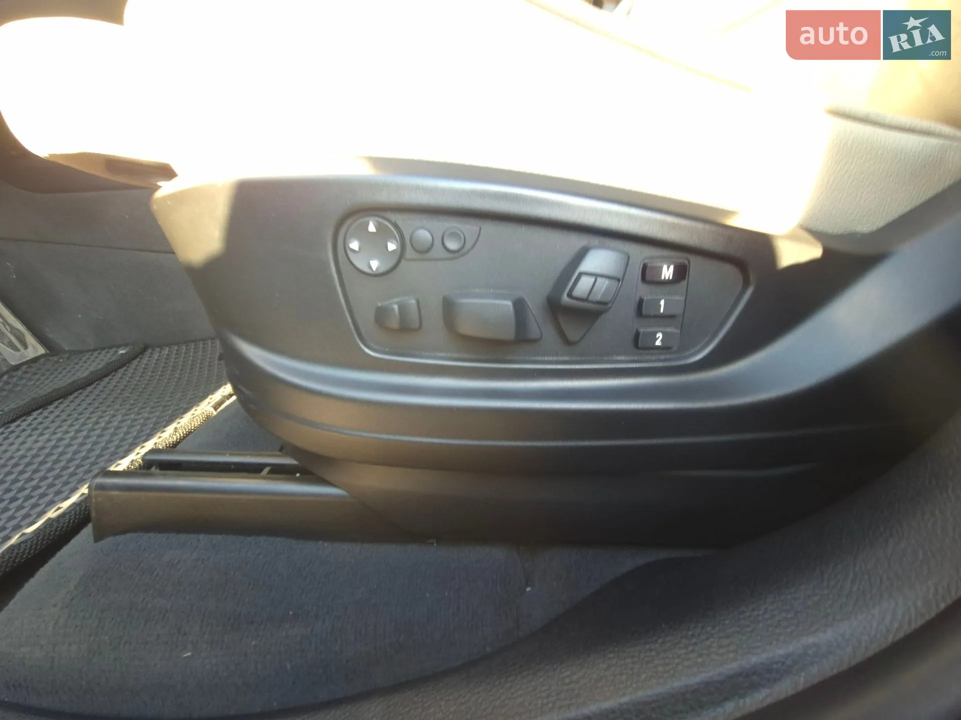 2010 BMW X6 - мініатюра 15