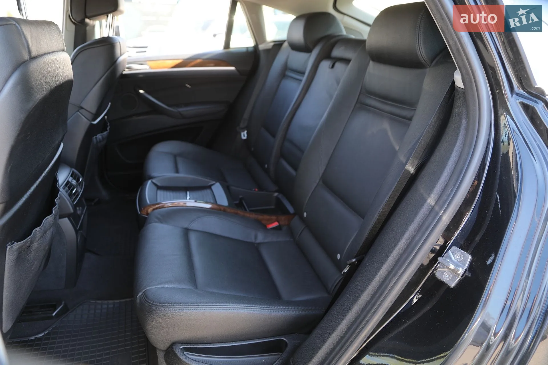 2010 BMW X6 - мініатюра 12