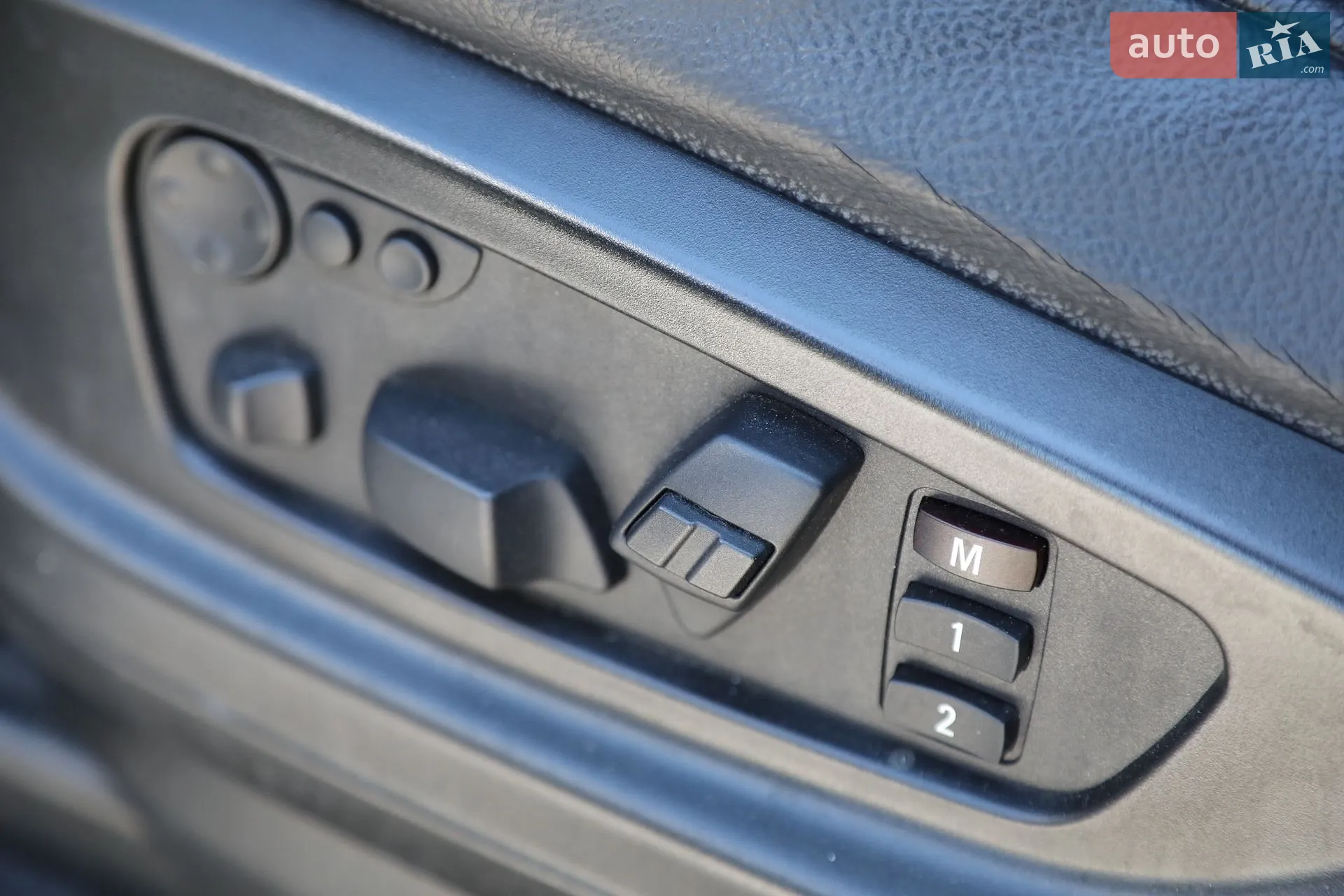 2010 BMW X6 - мініатюра 28