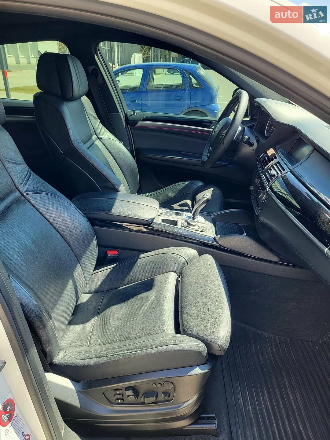 2010 BMW X6 - мініатюра 17