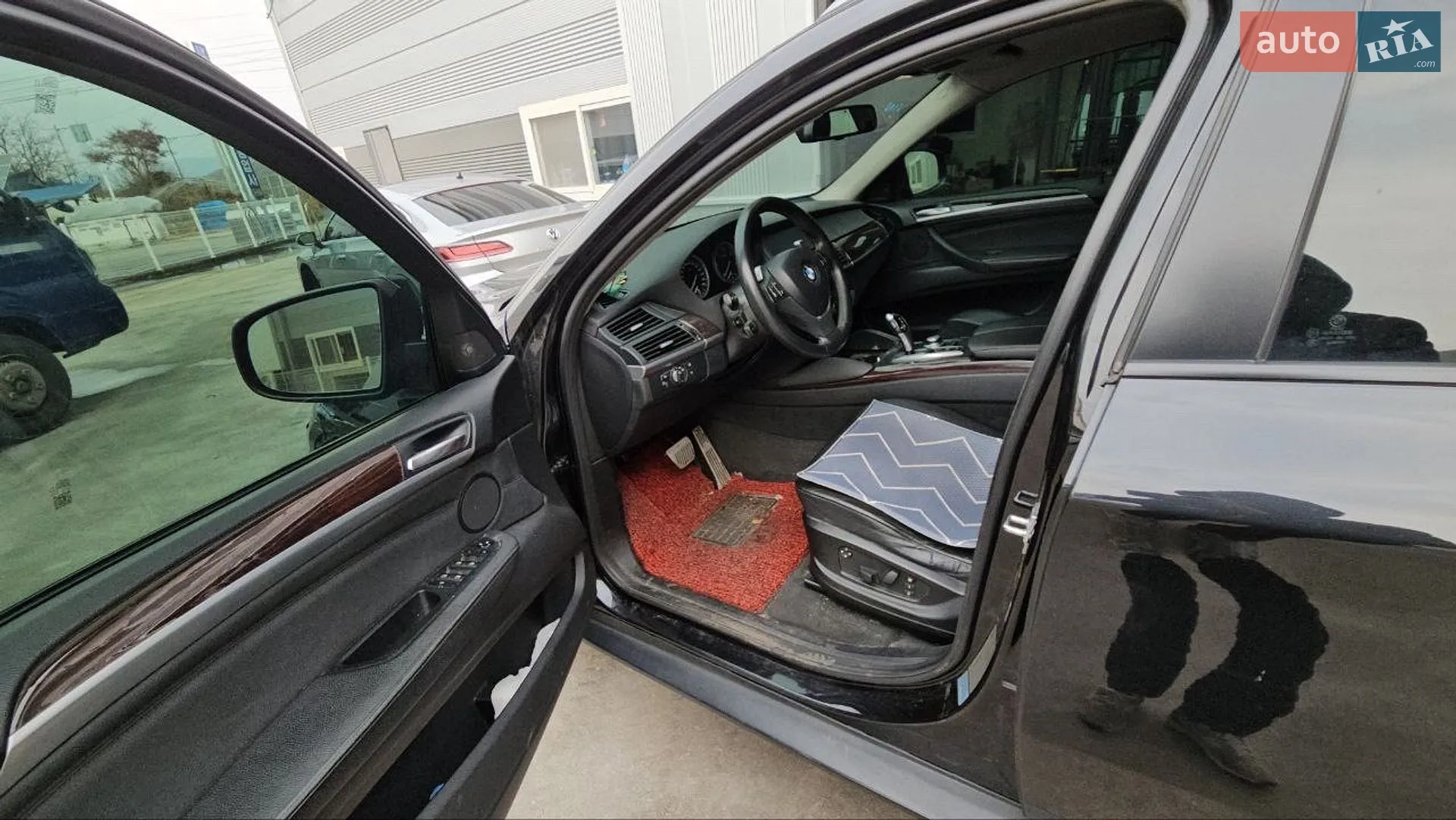 2010 BMW X6 - мініатюра 31