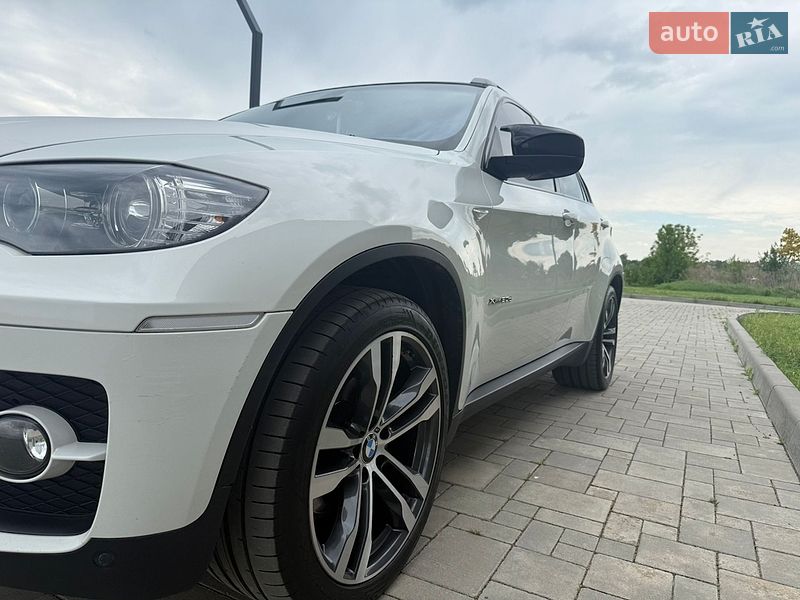 Внедорожник / Кроссовер BMW X6 2011 в Ровно