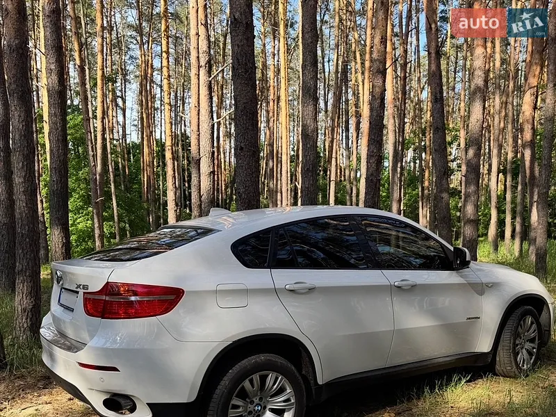 BMW X6 2011
