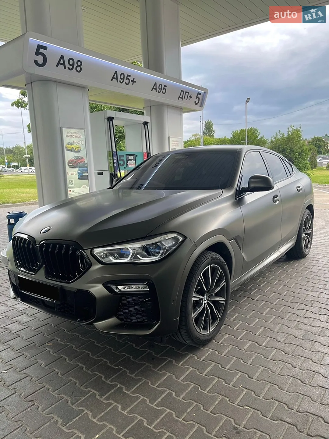 2021 BMW X6 - мініатюра 2
