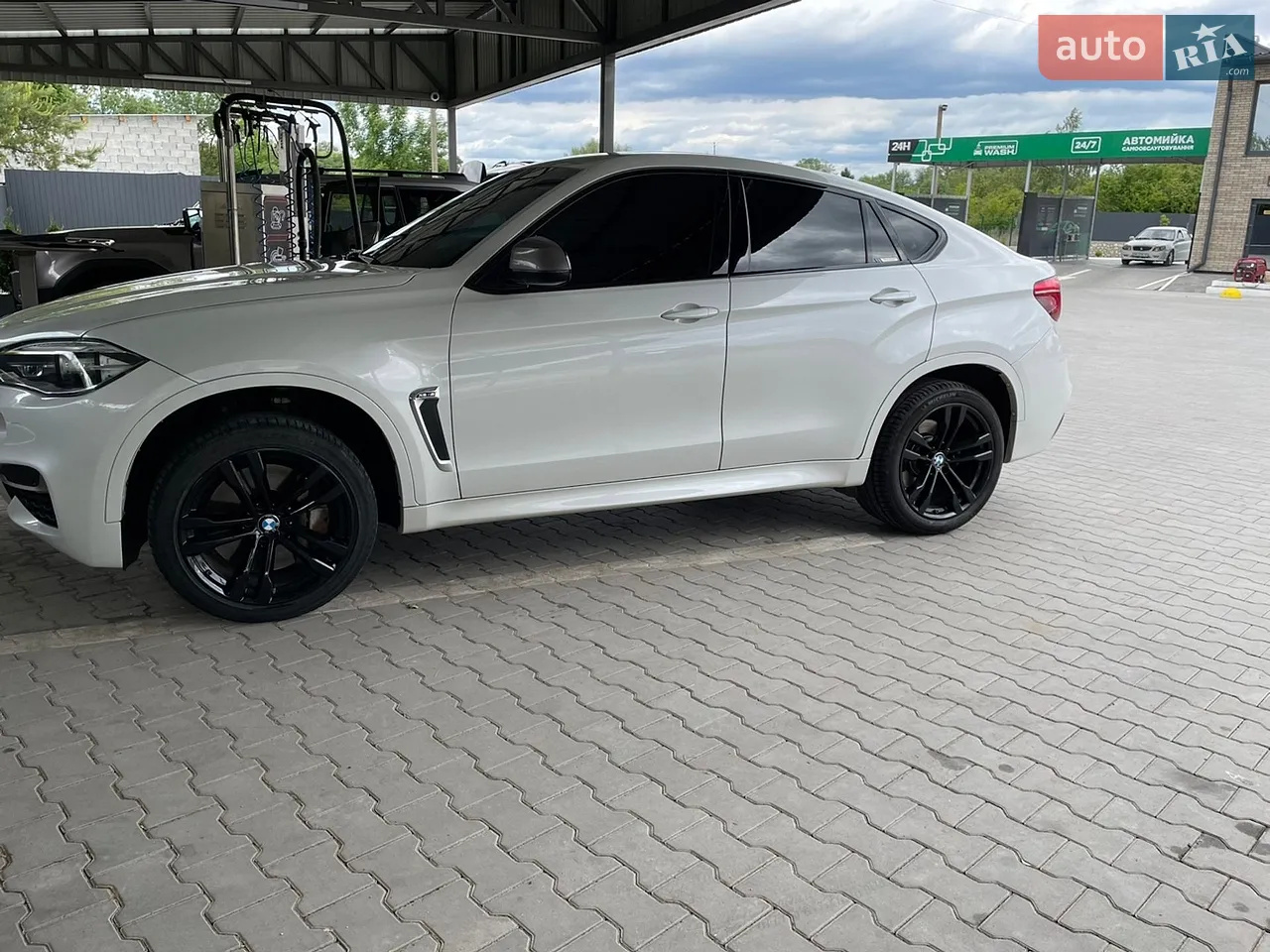2016 BMW X6 - мініатюра 4