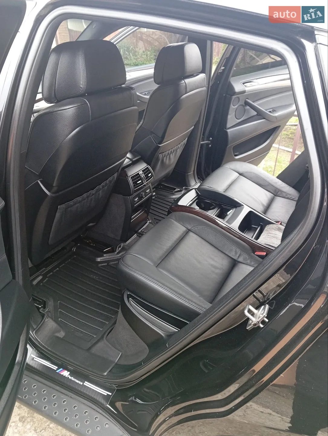2010 BMW X6 - мініатюра 16