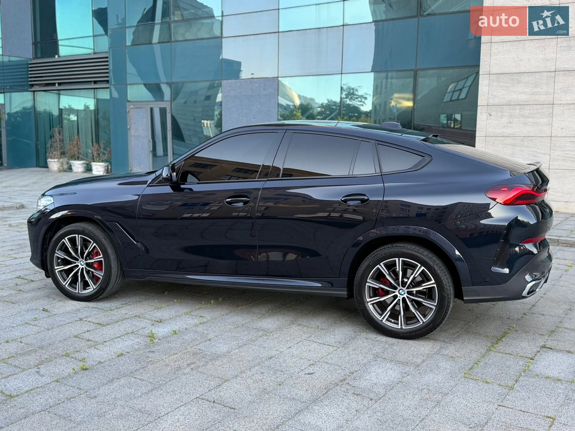 2022 BMW X6 - мініатюра 23