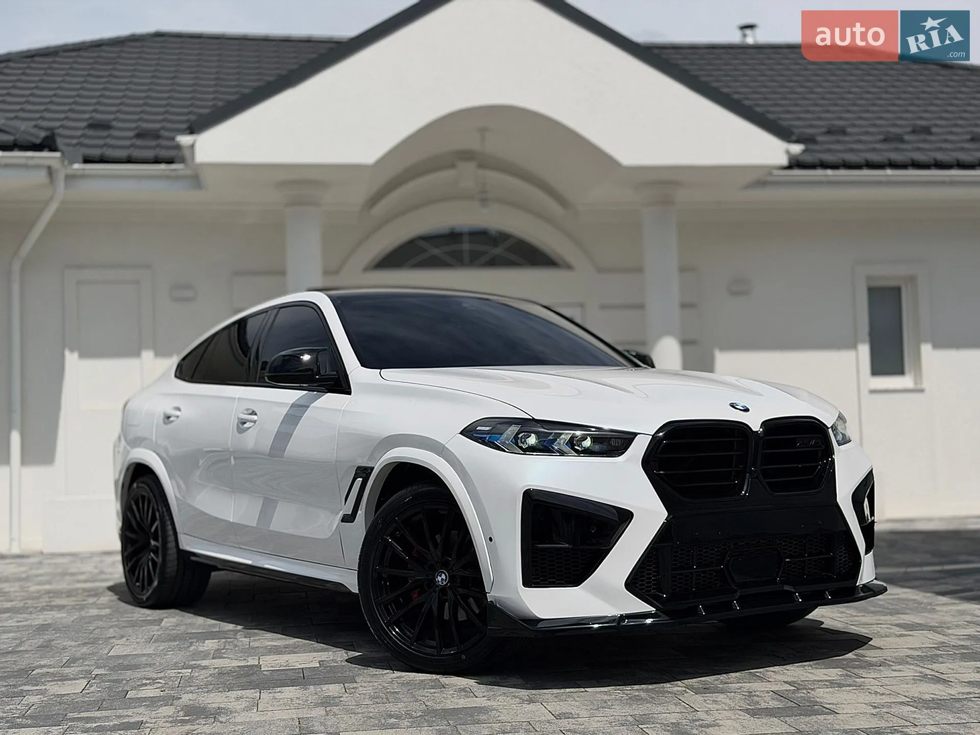 2021 BMW X6 - фото 1