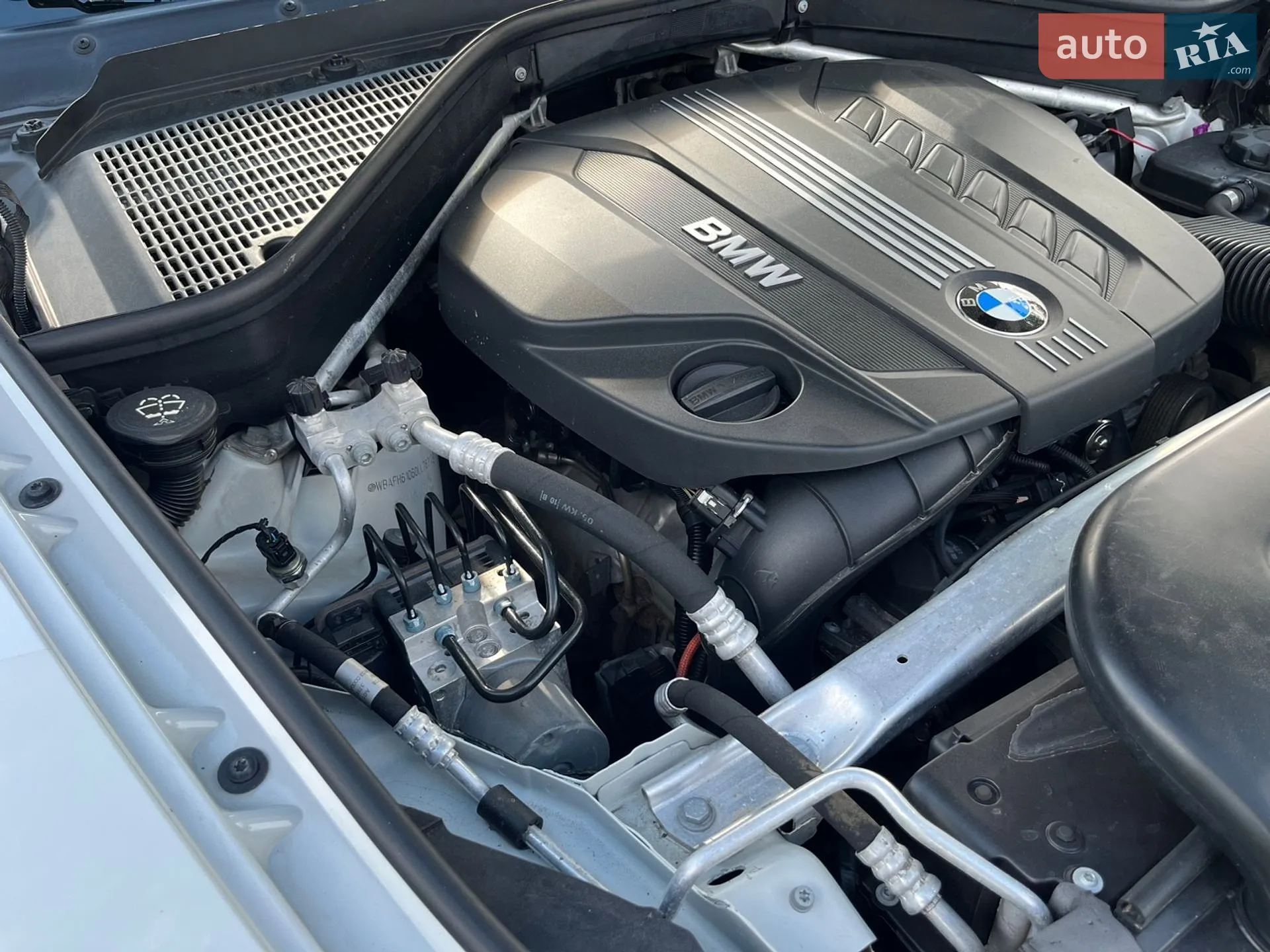2010 BMW X6 - мініатюра 88