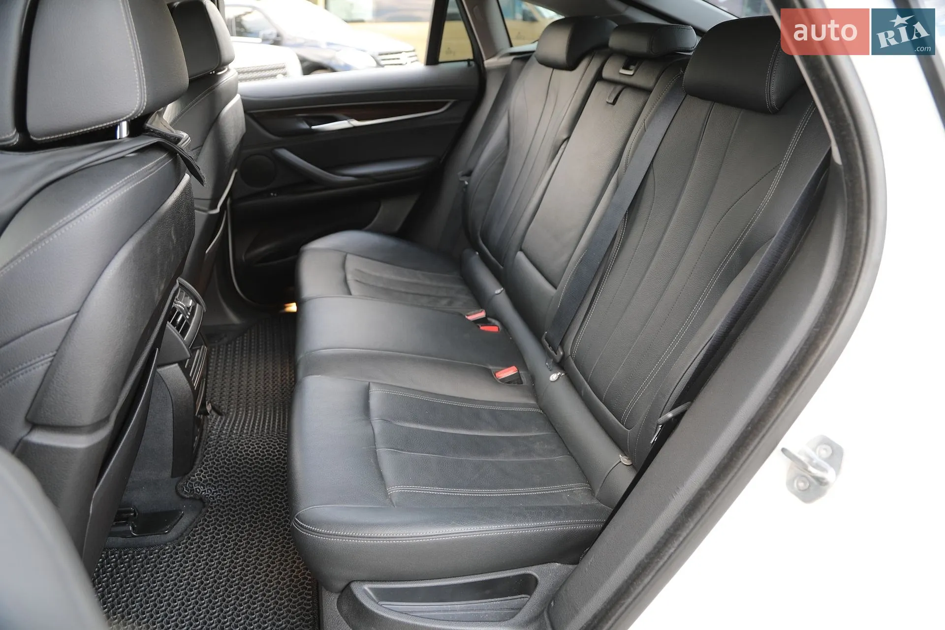 2016 BMW X6 - мініатюра 14