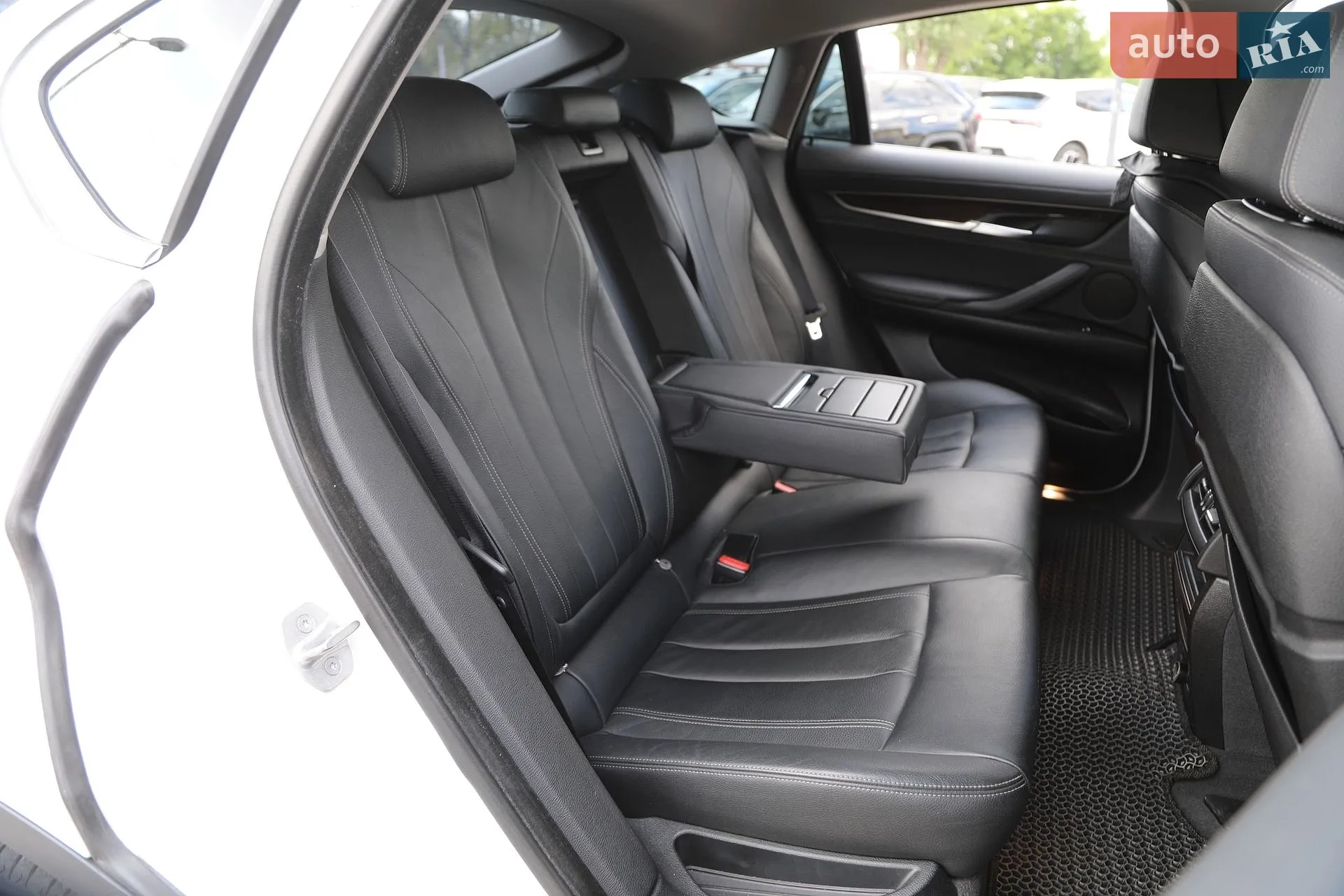 2016 BMW X6 - мініатюра 15