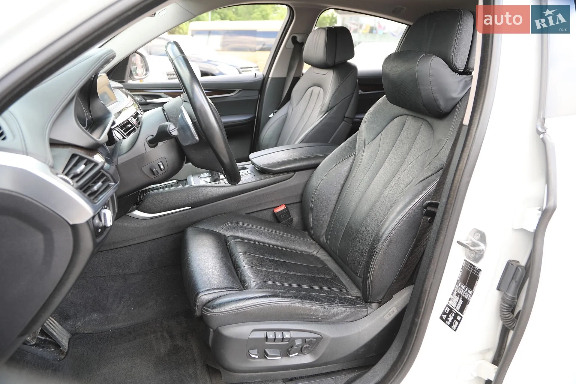 2016 BMW X6 - мініатюра 13