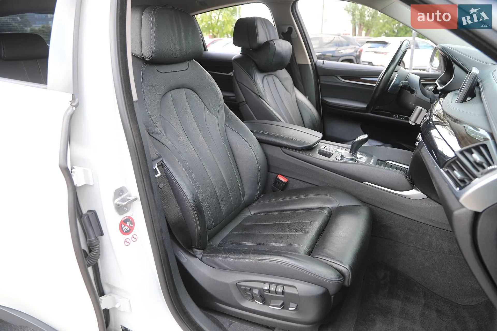 2016 BMW X6 - мініатюра 16