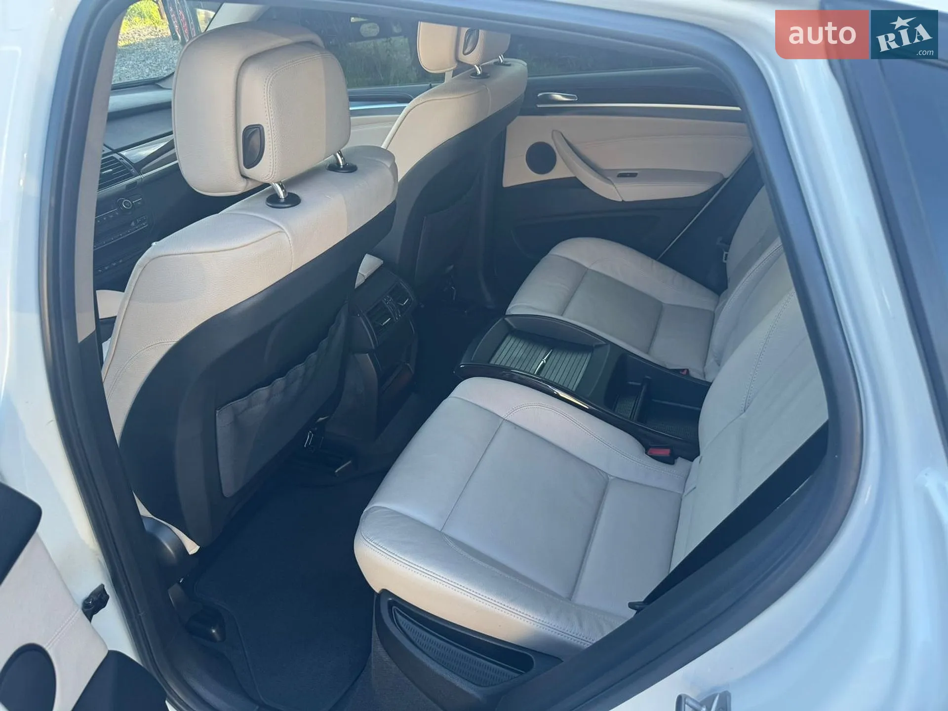 2011 BMW X6 - мініатюра 6