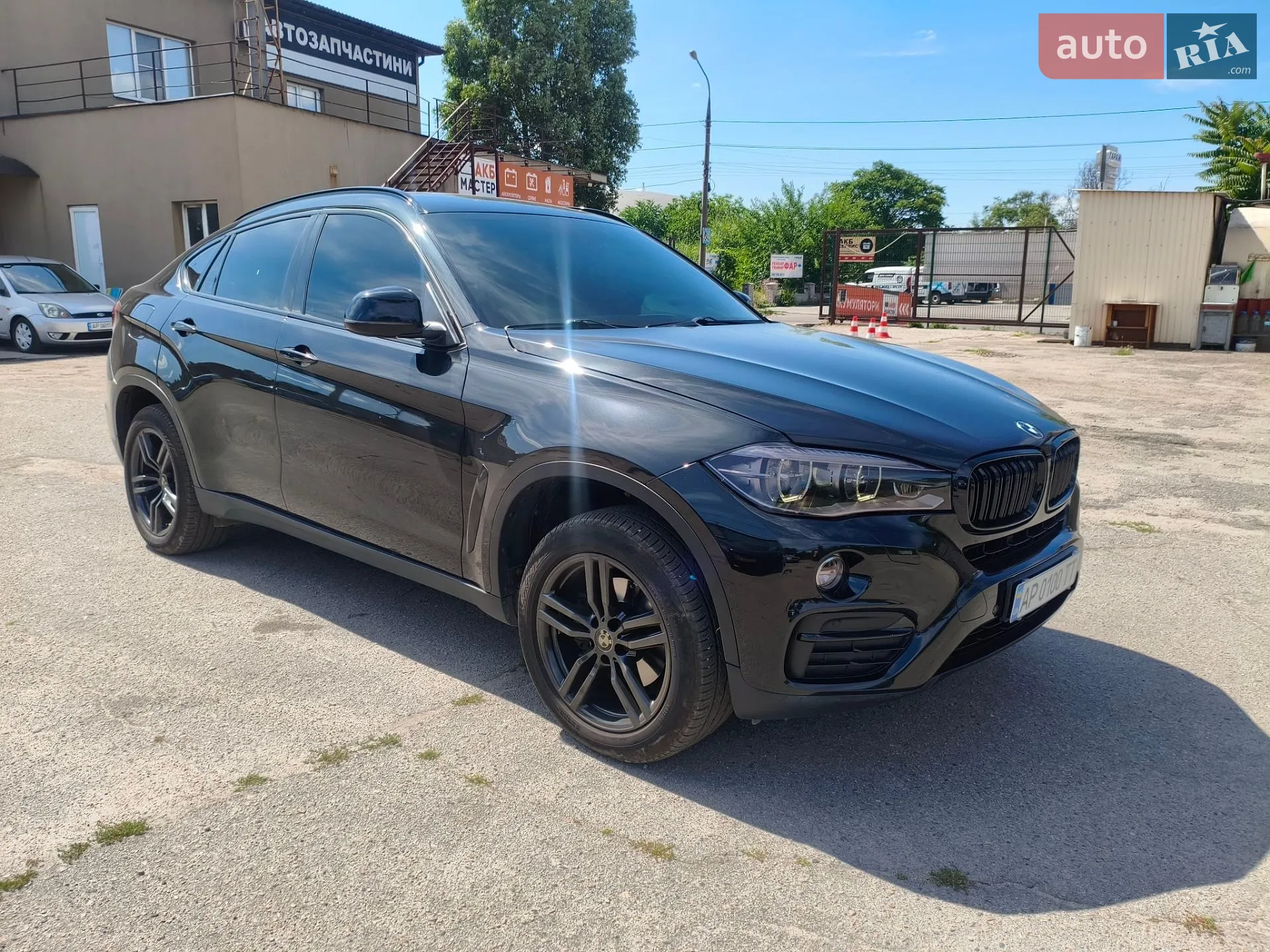 BMW X6 2015 VIN WBAKU210400N28077 фото оголошення 2 з 31