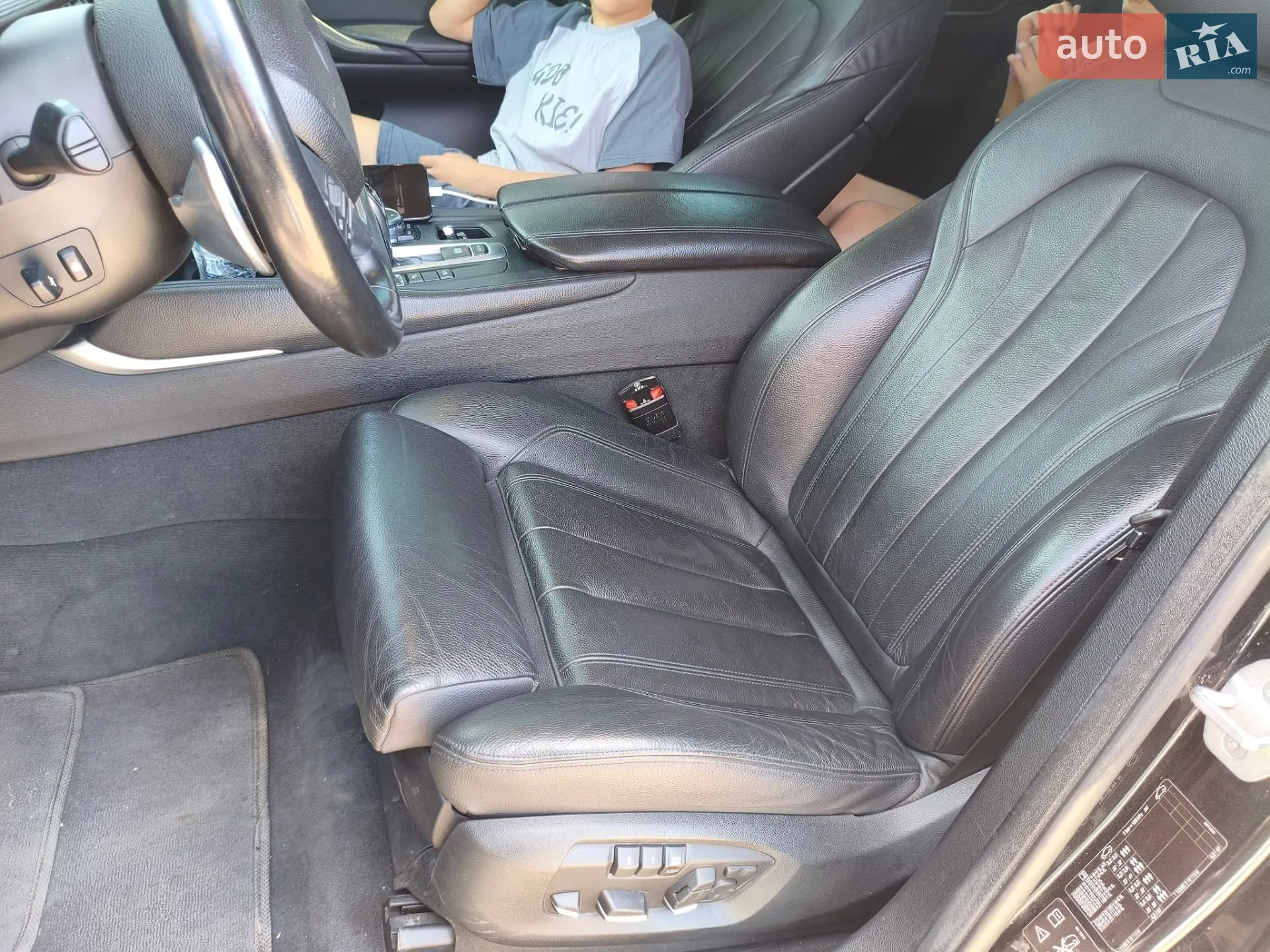 BMW X6 2015 VIN WBAKU210400N28077 фото оголошення 17 з 31