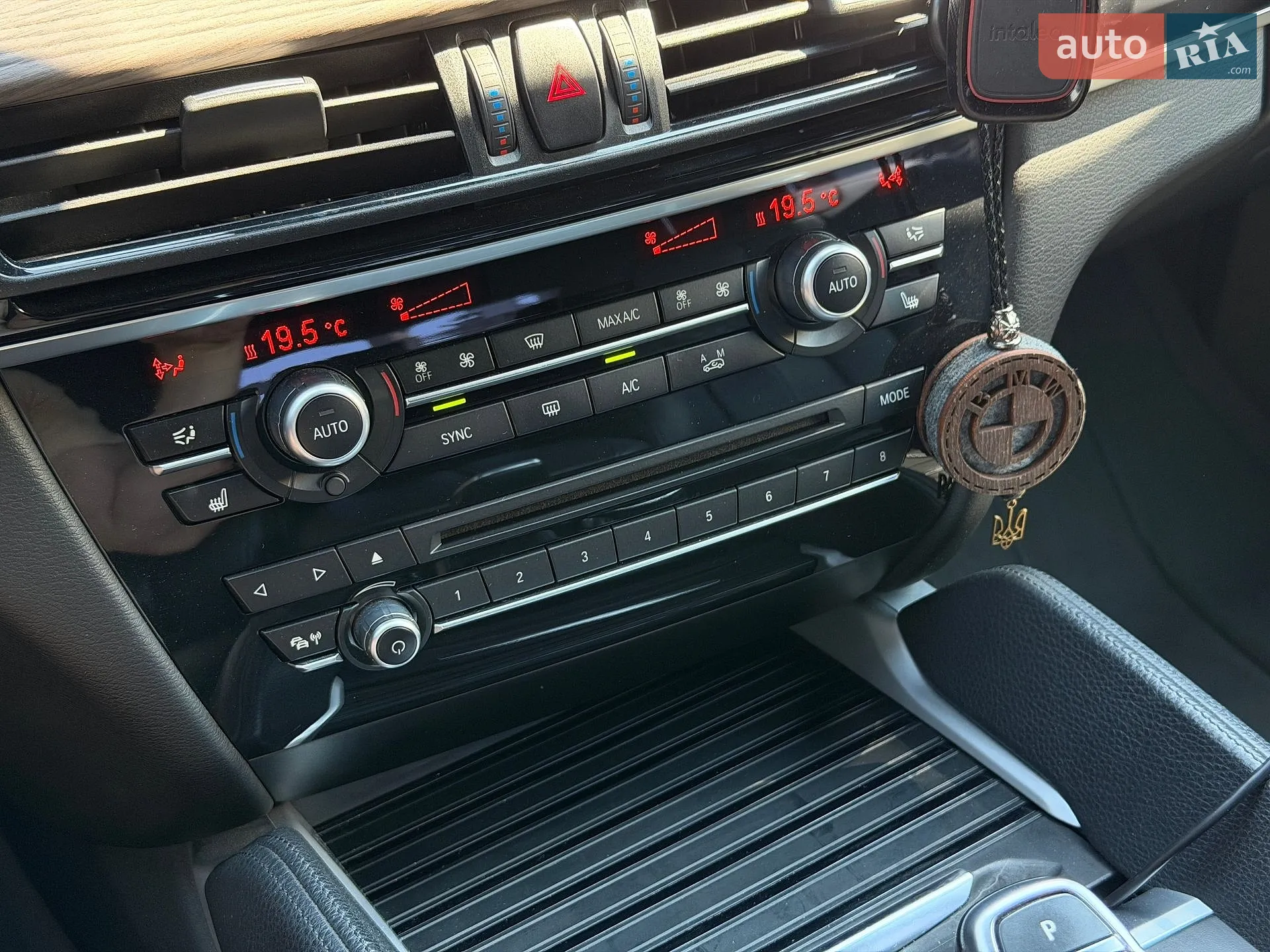 2015 BMW X6 - мініатюра 28