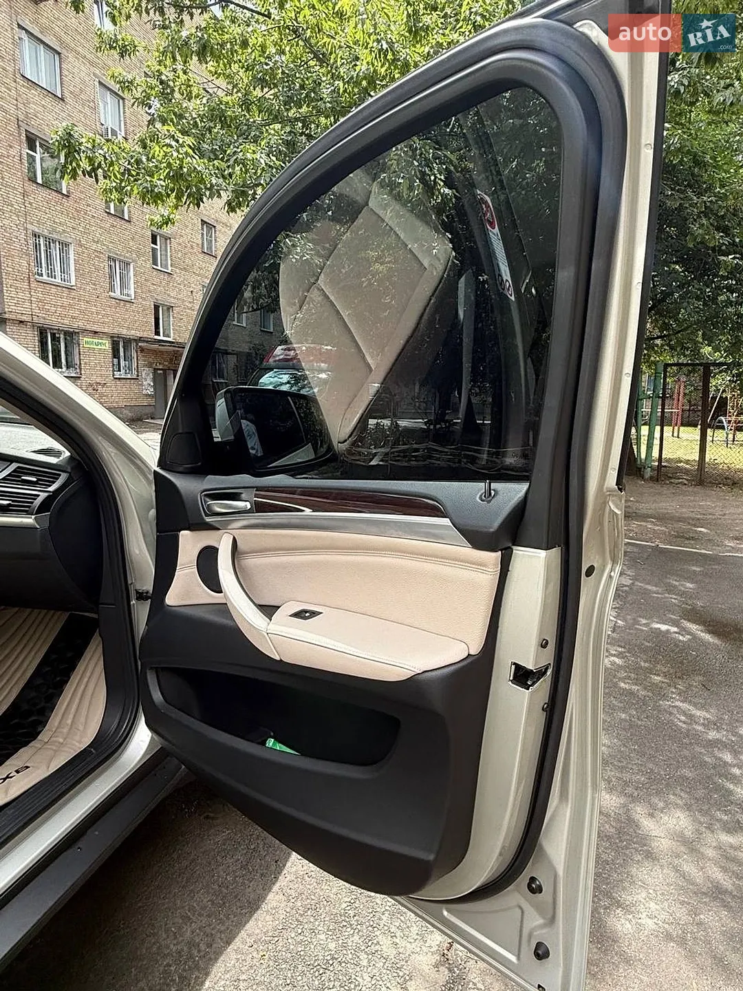 2010 BMW X6 - мініатюра 17