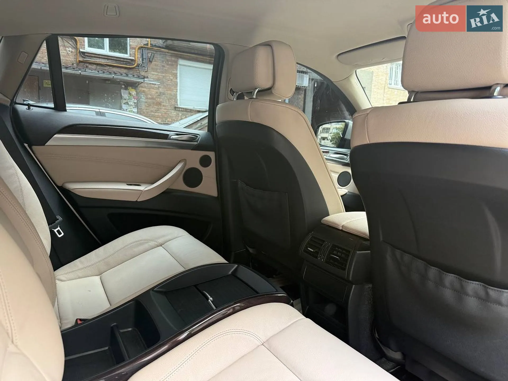 2010 BMW X6 - мініатюра 20