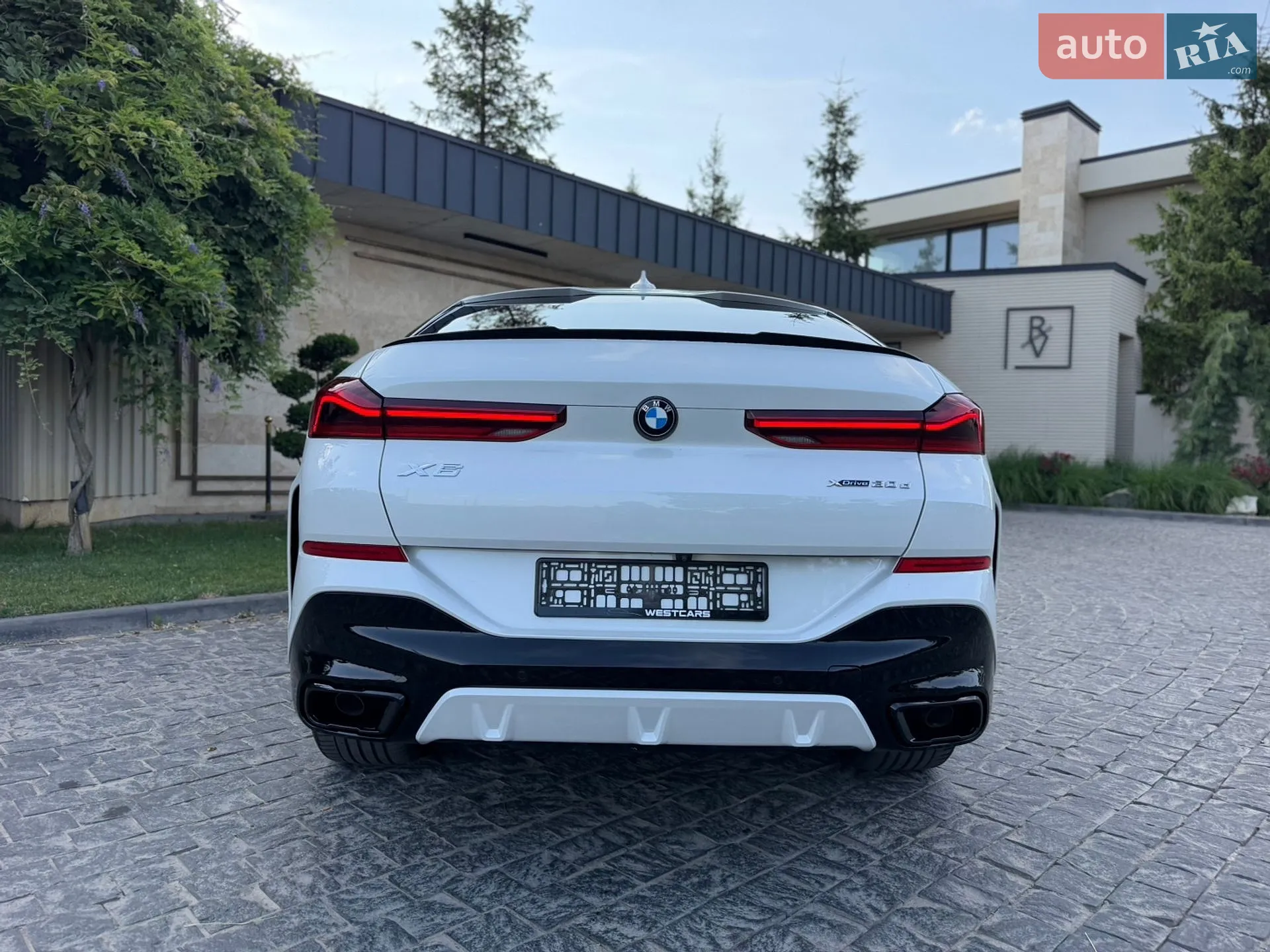 2022 BMW X6 - мініатюра 10