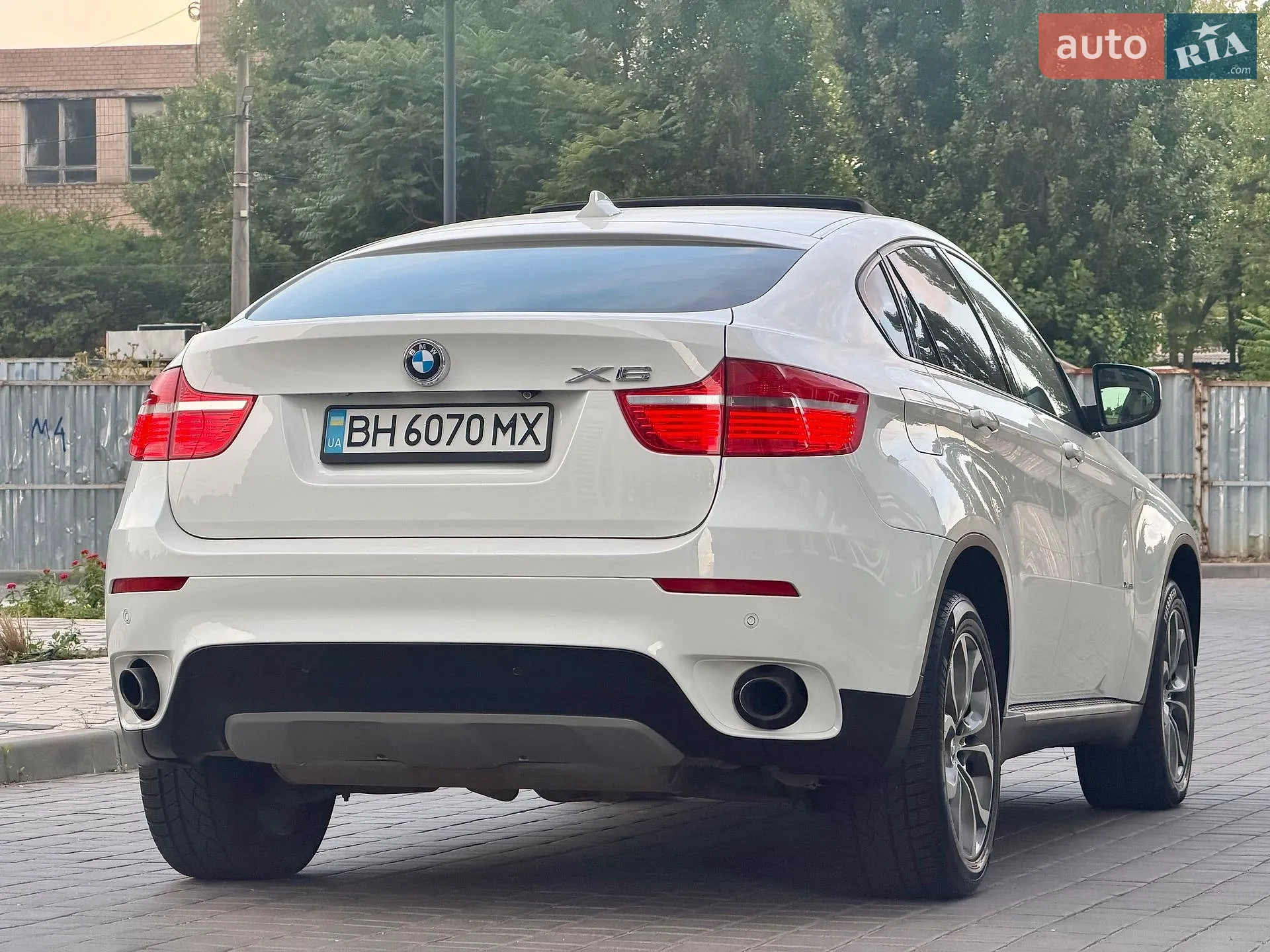 2010 BMW X6 - мініатюра 8