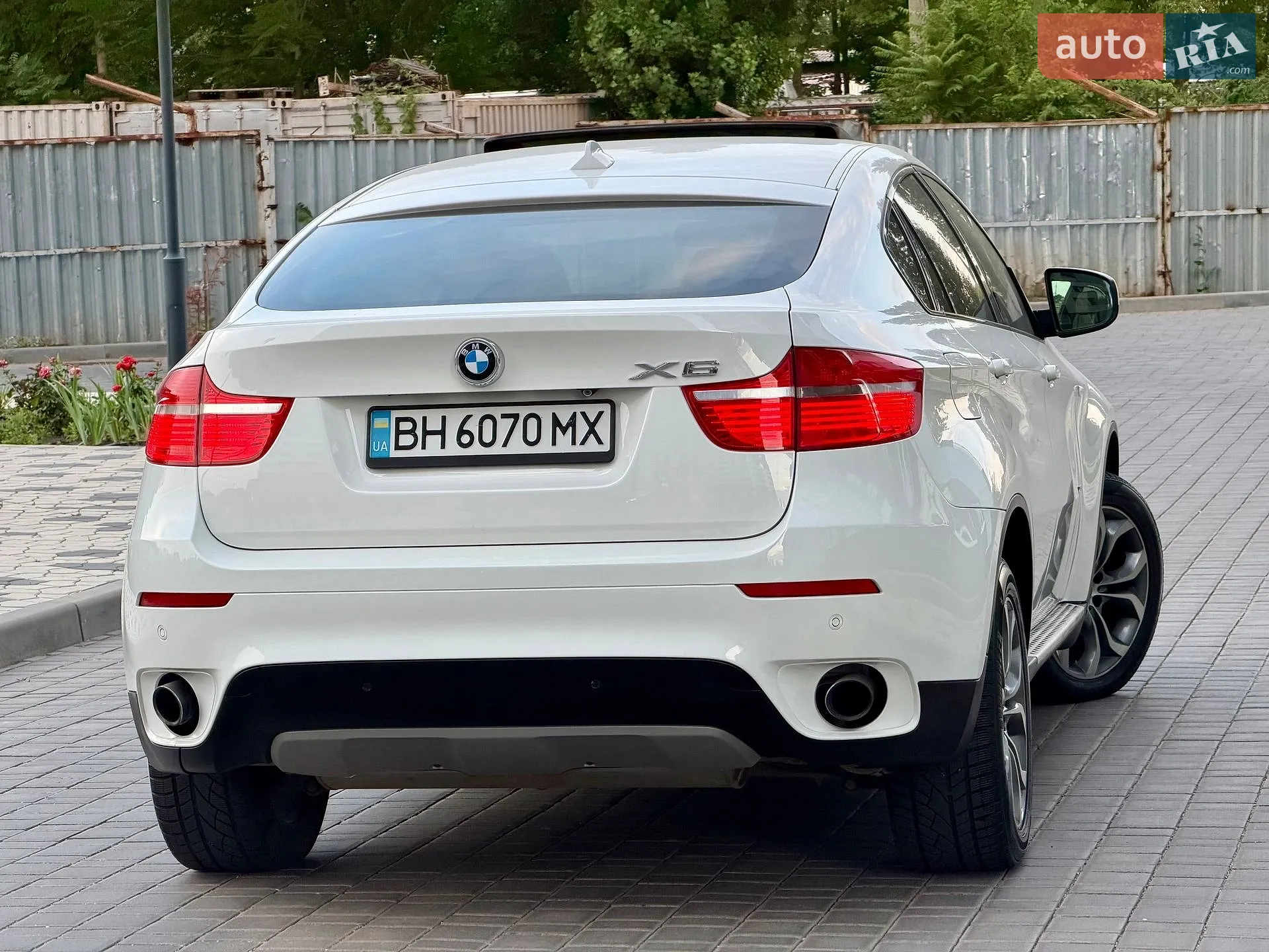 2010 BMW X6 - мініатюра 20