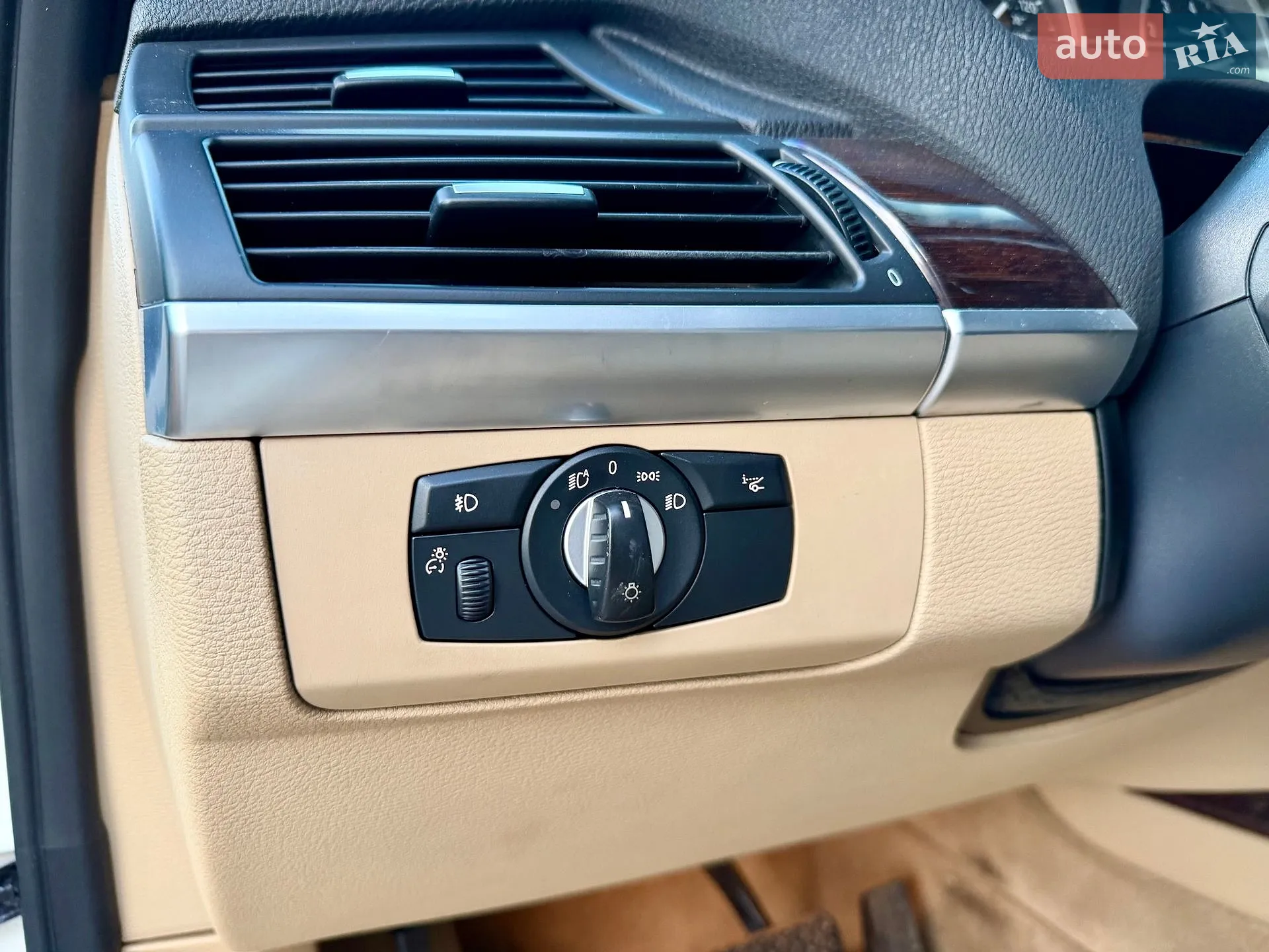 2010 BMW X6 - мініатюра 42