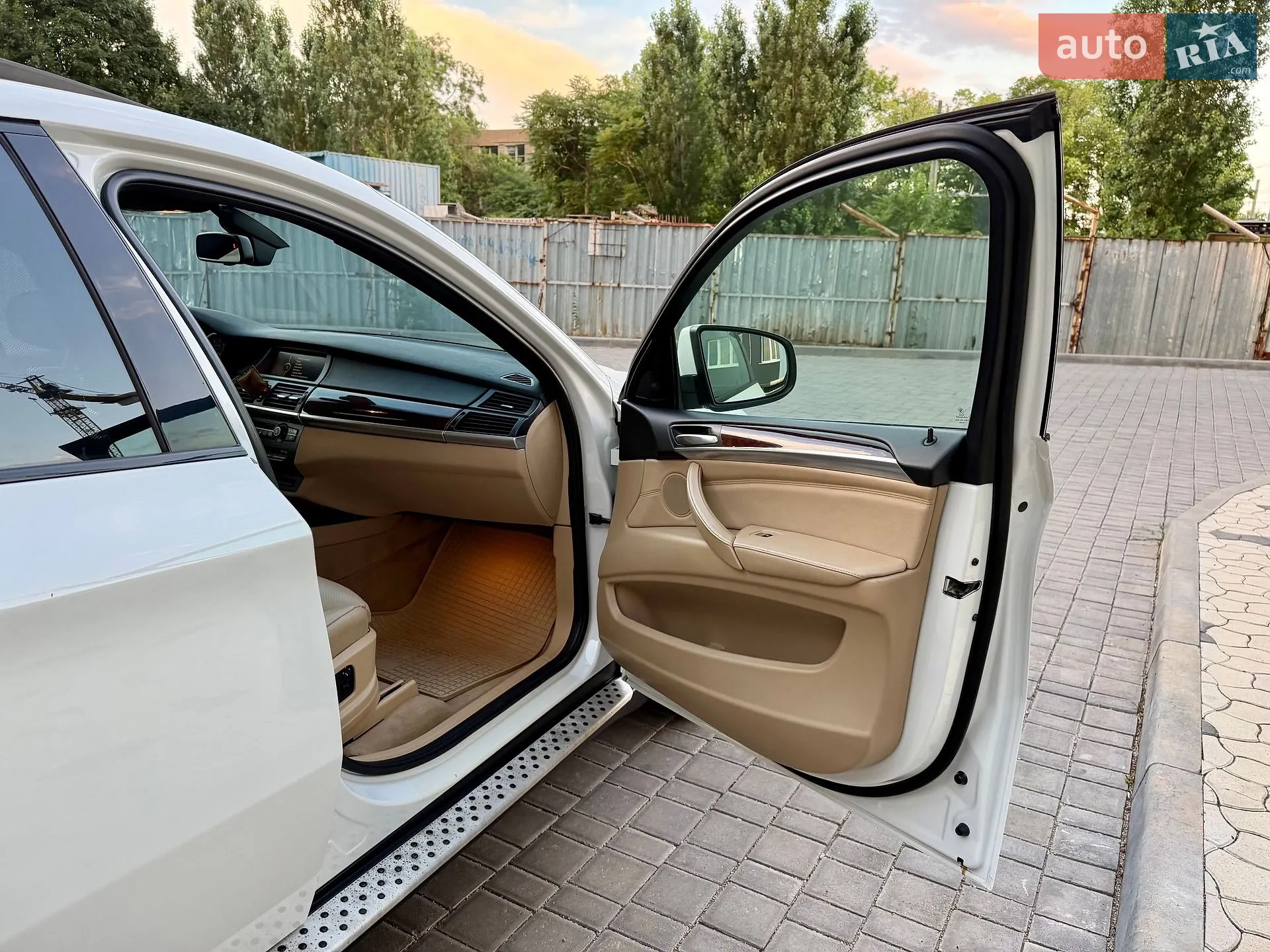2010 BMW X6 - мініатюра 54