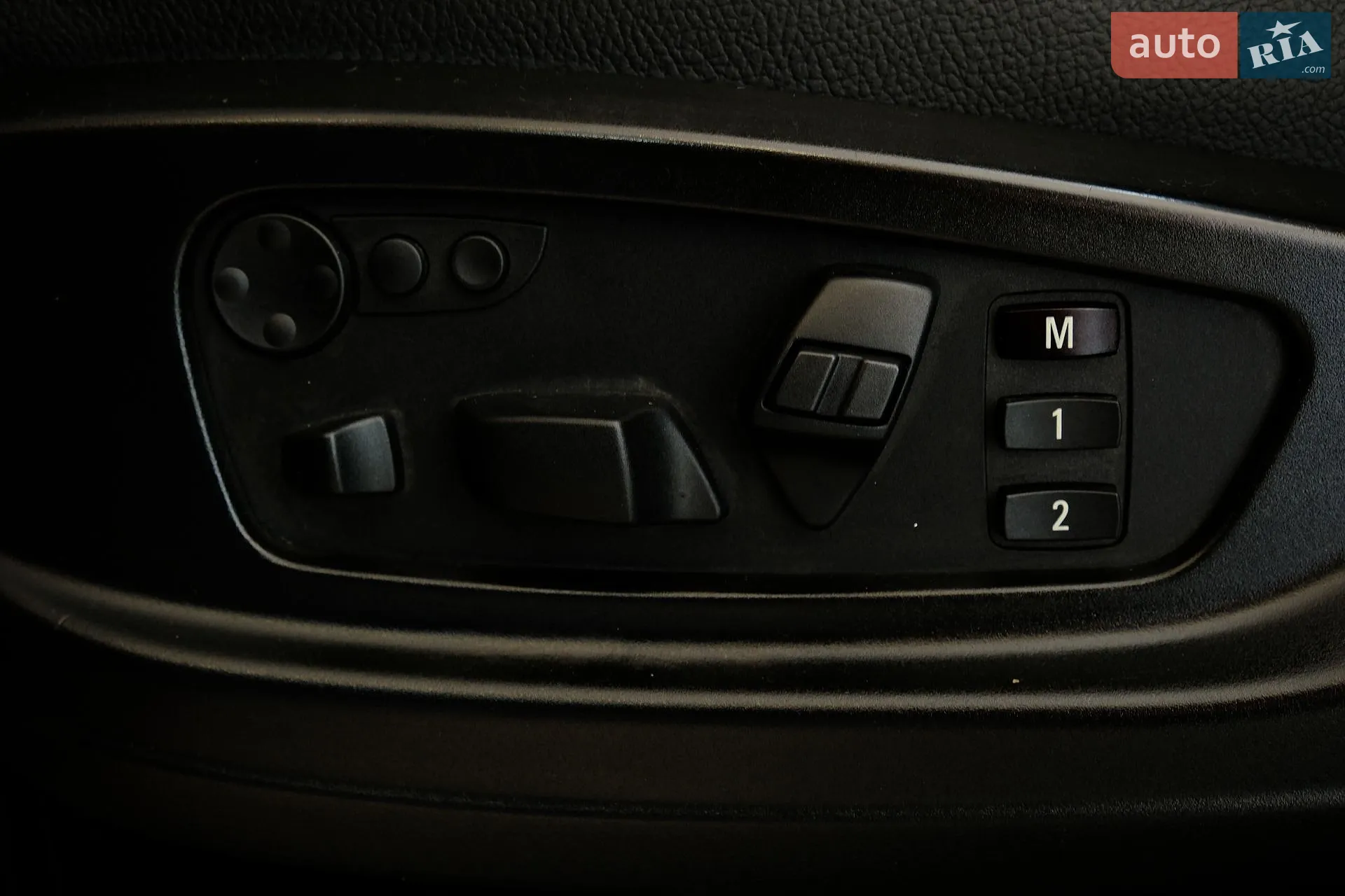 2011 BMW X6 - мініатюра 23