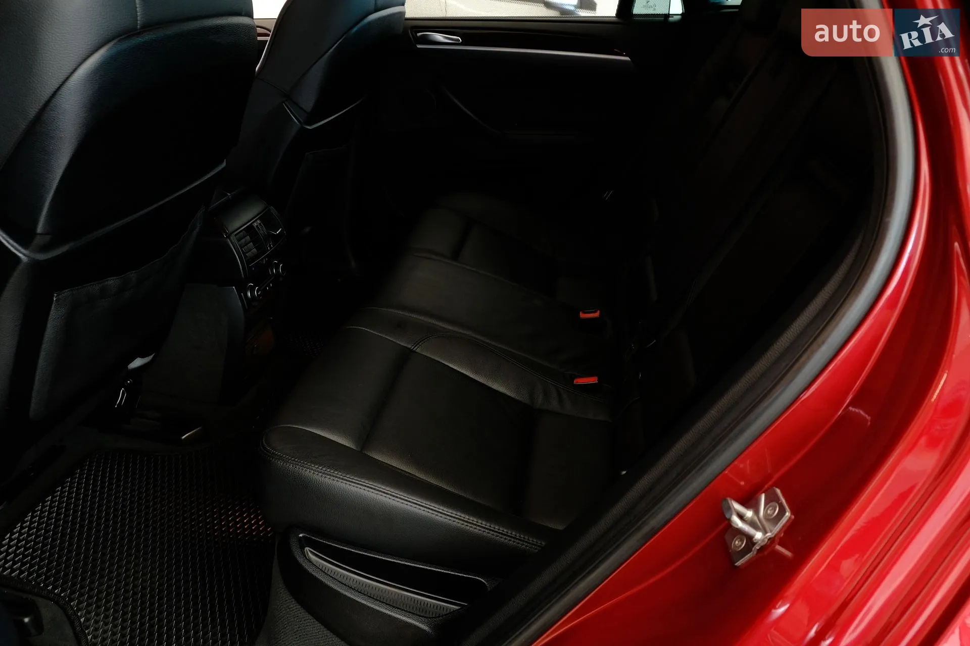 2011 BMW X6 - мініатюра 28
