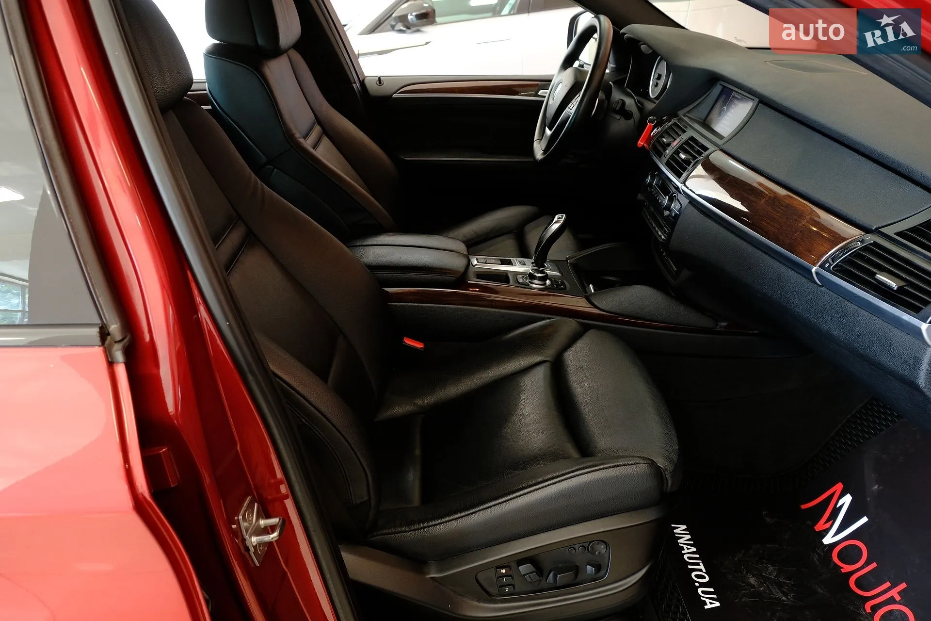 2011 BMW X6 - мініатюра 37