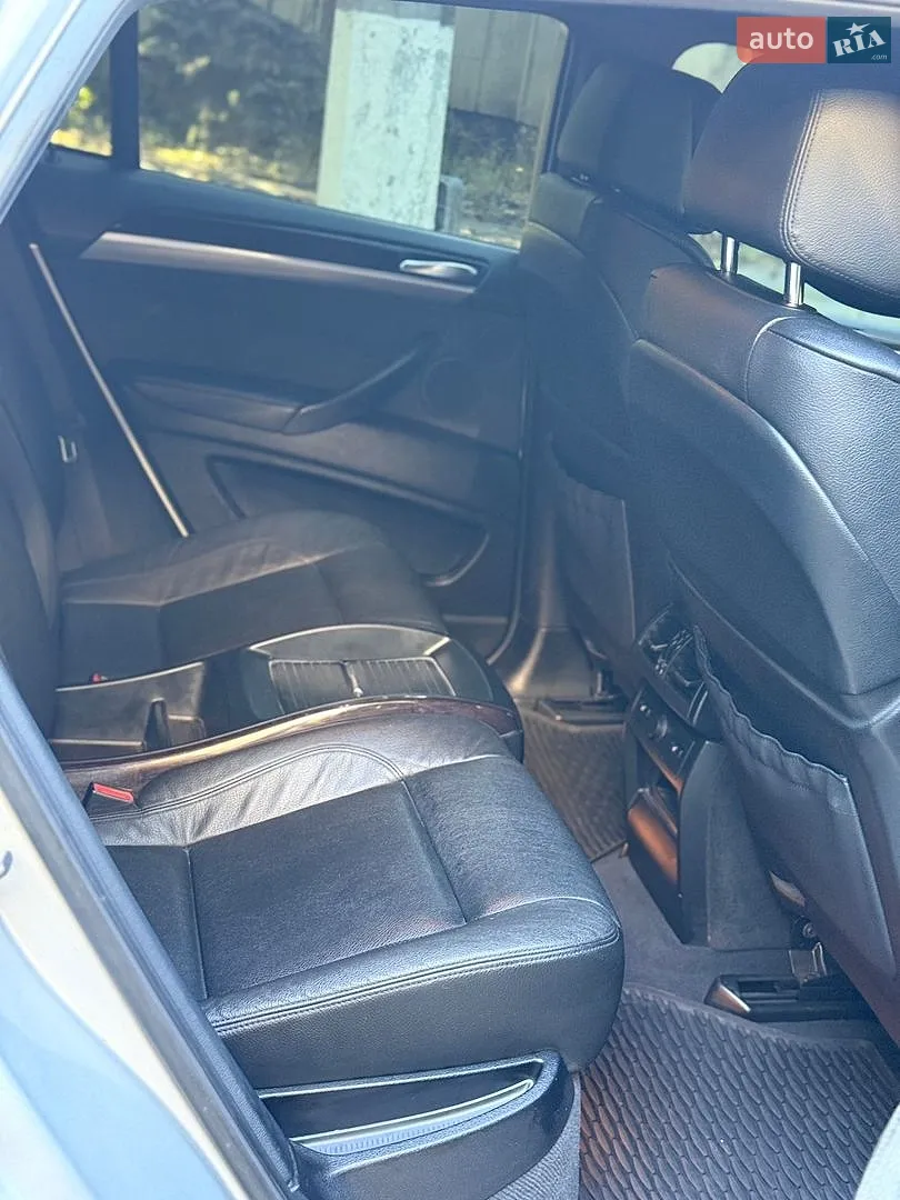 2010 BMW X6 - мініатюра 13