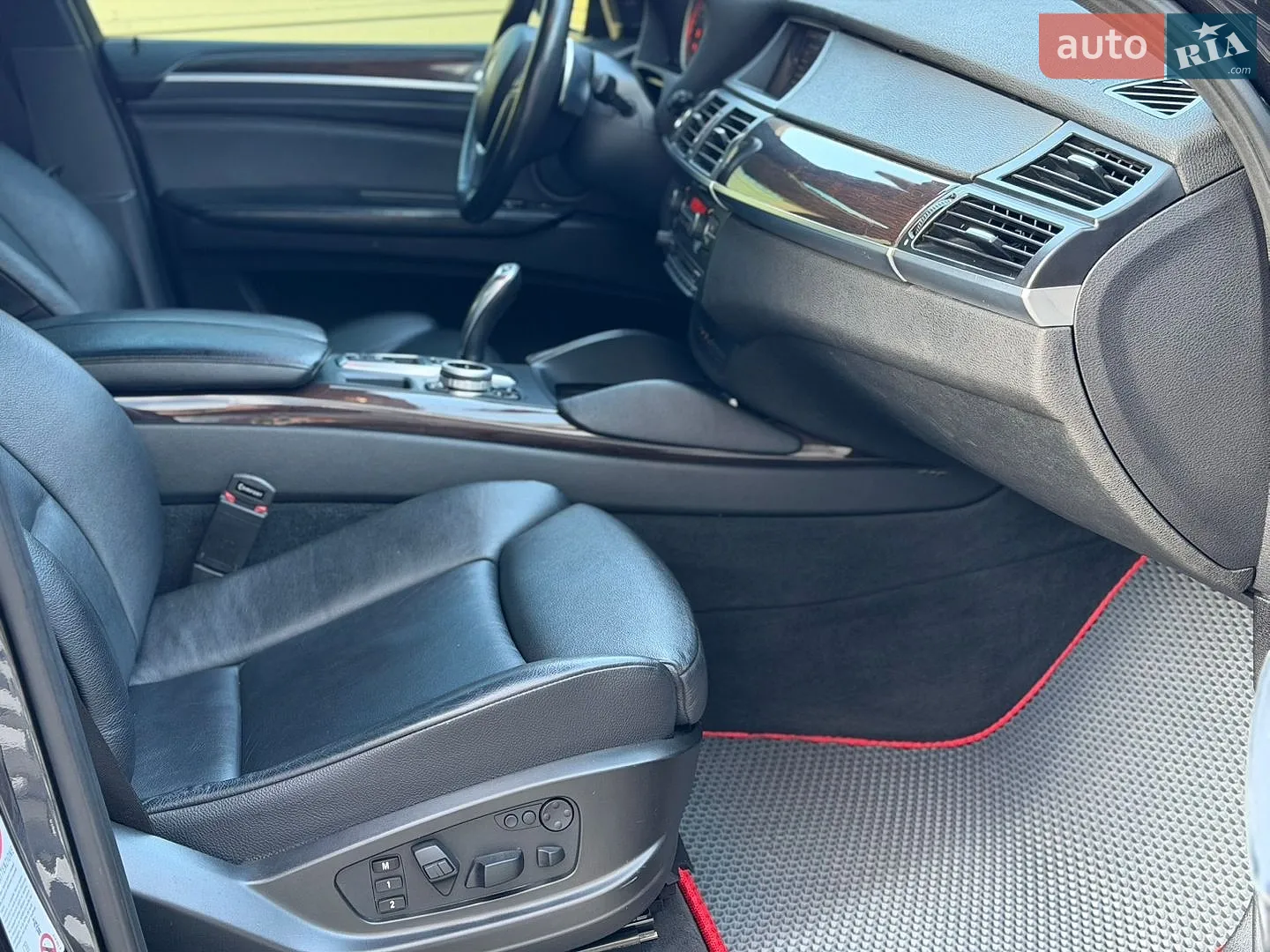 2011 BMW X6 - мініатюра 31