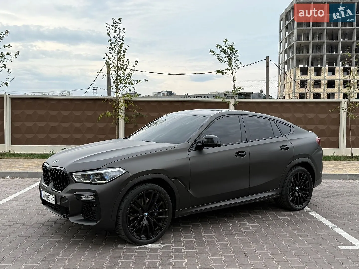 2020 BMW X6 - мініатюра 2