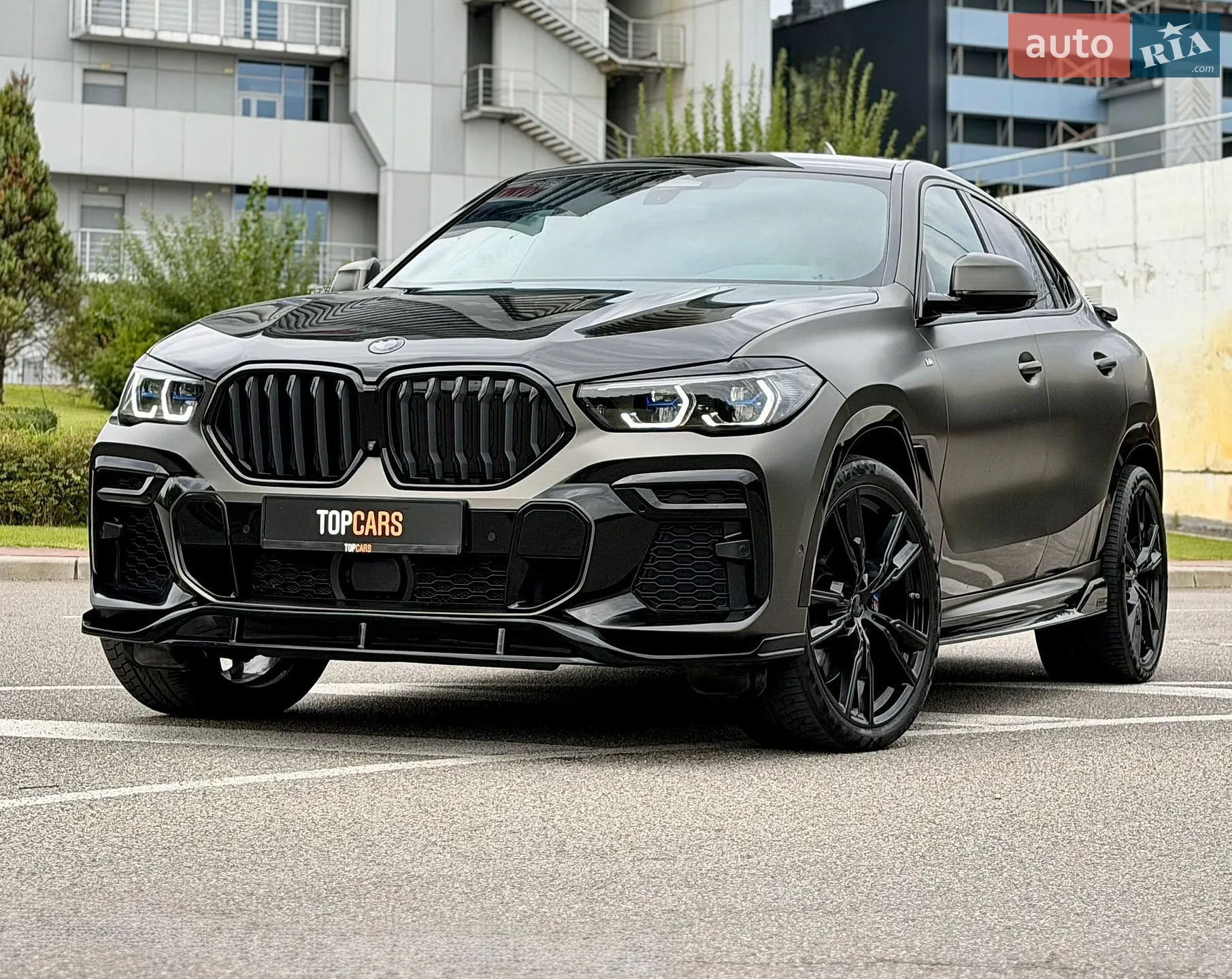 2022 BMW X6 - фото 1