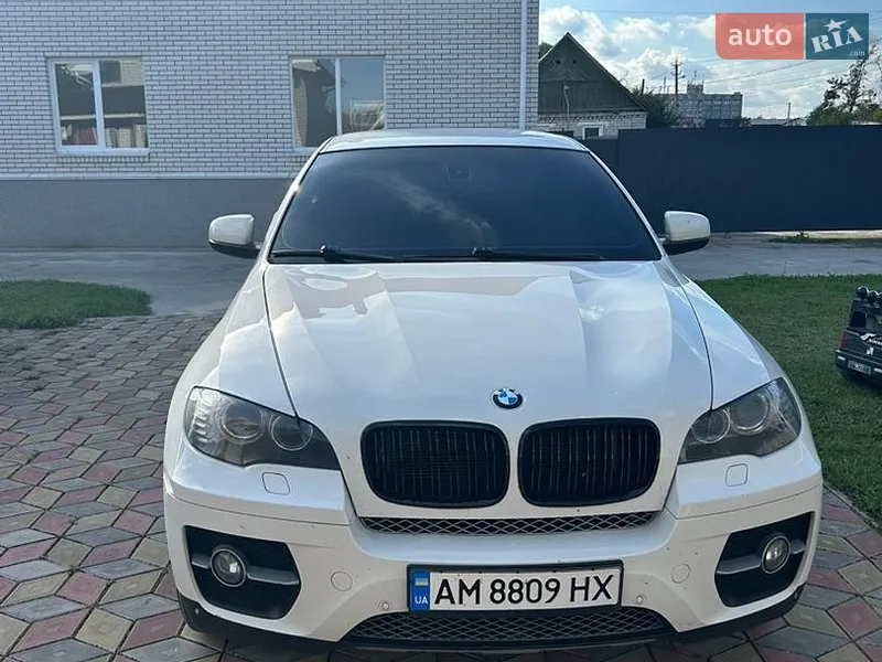 BMW X6 2011