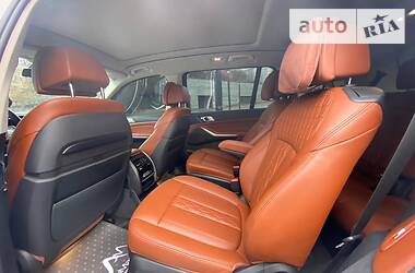 Внедорожник / Кроссовер BMW X7 2019 в Киеве