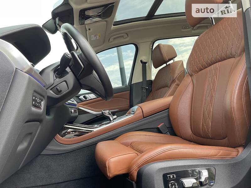 Позашляховик / Кросовер BMW X7 2020 в Києві