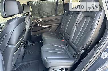 Позашляховик / Кросовер BMW X7 2019 в 