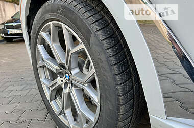 Внедорожник / Кроссовер BMW X7 2019 в 
