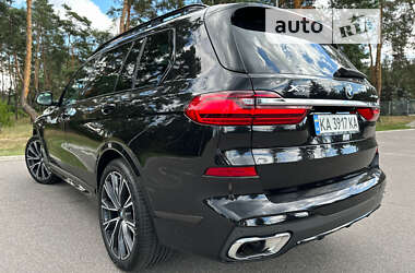 Позашляховик / Кросовер BMW X7 2020 в 