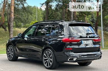 Позашляховик / Кросовер BMW X7 2020 в 