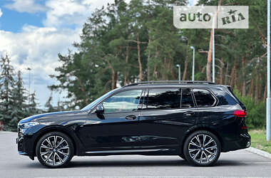 Позашляховик / Кросовер BMW X7 2020 в 