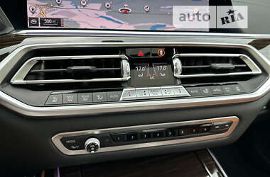 Позашляховик / Кросовер BMW X7 2020 в 