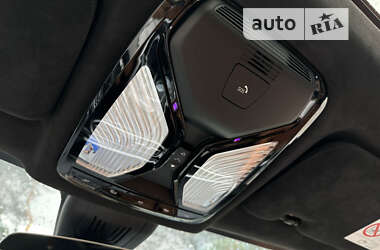 Позашляховик / Кросовер BMW X7 2020 в 