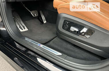 Позашляховик / Кросовер BMW X7 2020 в 