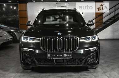 Позашляховик / Кросовер BMW X7 2020 в 